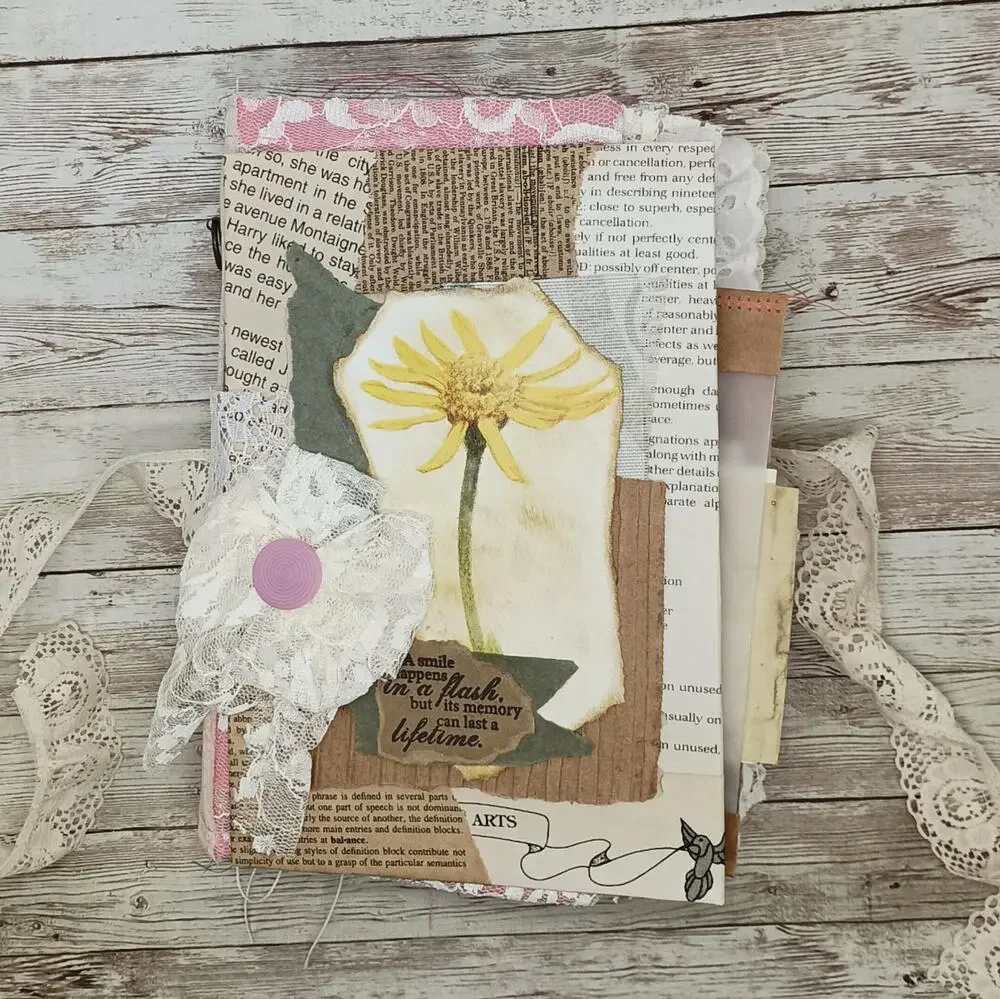 Pink Embellished Junk Journal: Flowers, Birds and Butterflies (Lifetime)